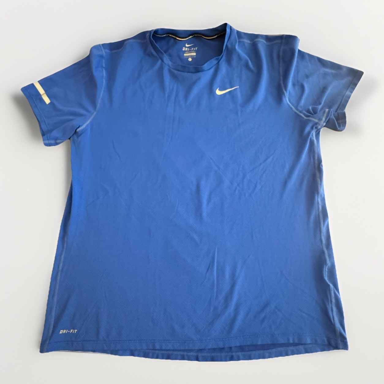 Nike Dri-FIT Men's Short Sleeve Running Gym Shirt Blue SIZE L Yoga Hiking gallery