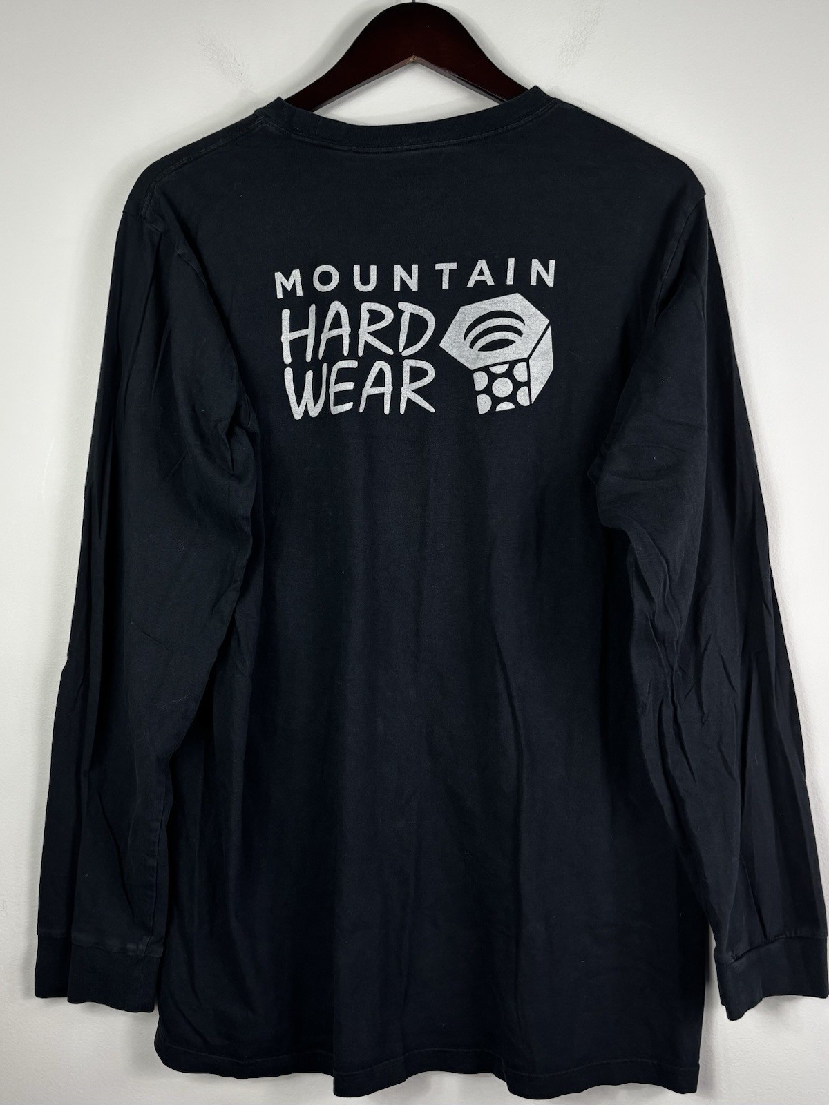 Mountain Hardwear T Shirt XL Black Cotton Mens Long Sleeve Crewneck gallery
