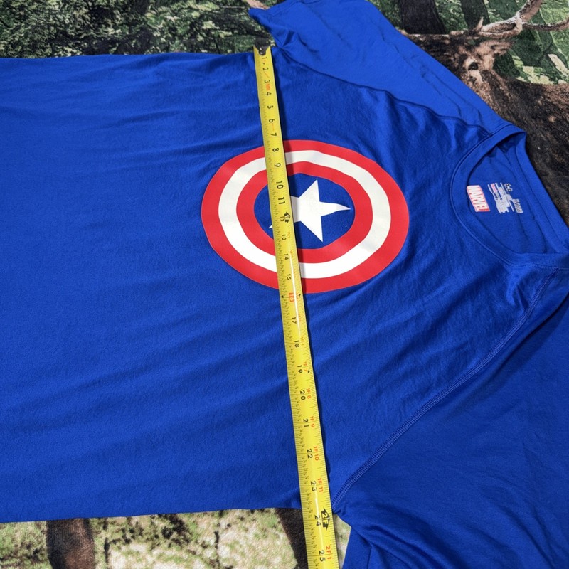 2013 Marvel Captain America Under Armour Mens XL Blue Loose Fit Heatgear gallery