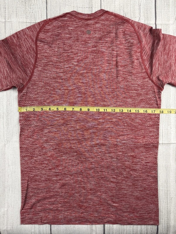 VGC! Lululemon Metal Vent Tech Active Shirt Heather Red Sz Small gallery