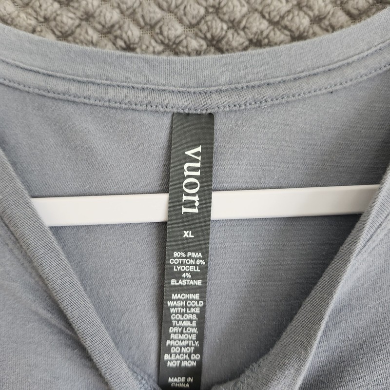 Vuori Shirt Mens XL Gray Long Sleeve Ease Performance Henley Athletic Gym Preppy gallery