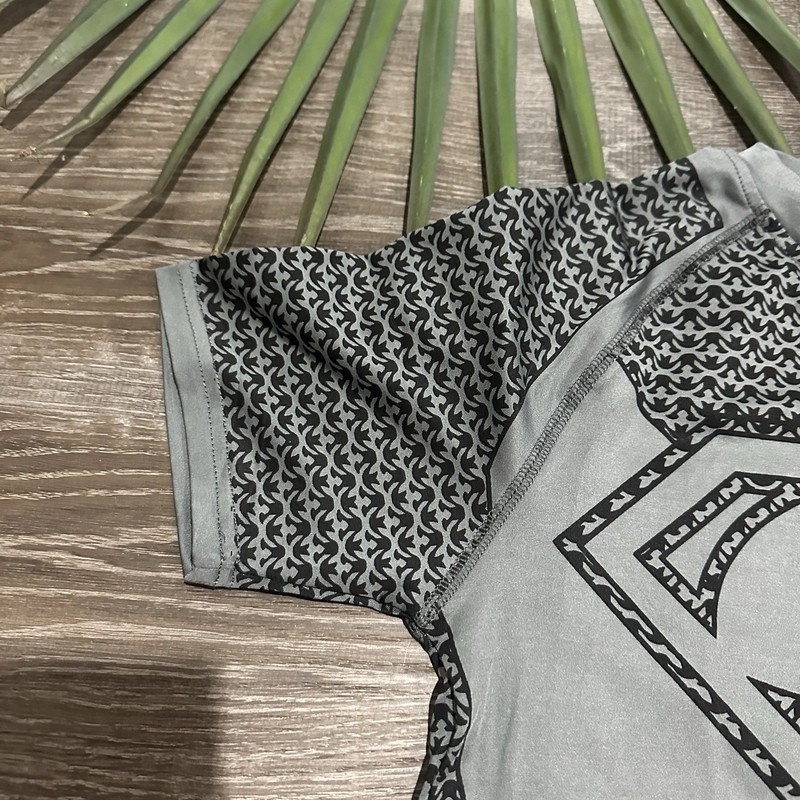 Youngla Superman Compression Athletic Tee T Shirt Men's Size Small Black Gray gallery