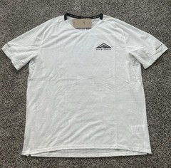 Nike Trail Solar Chase Dri-Fit Running Shirt White Mens Size Medium DV9305-121