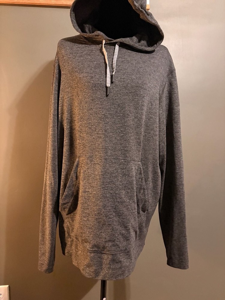 Lululemon Metal Vent Tech Hoodie in Heathered Grey