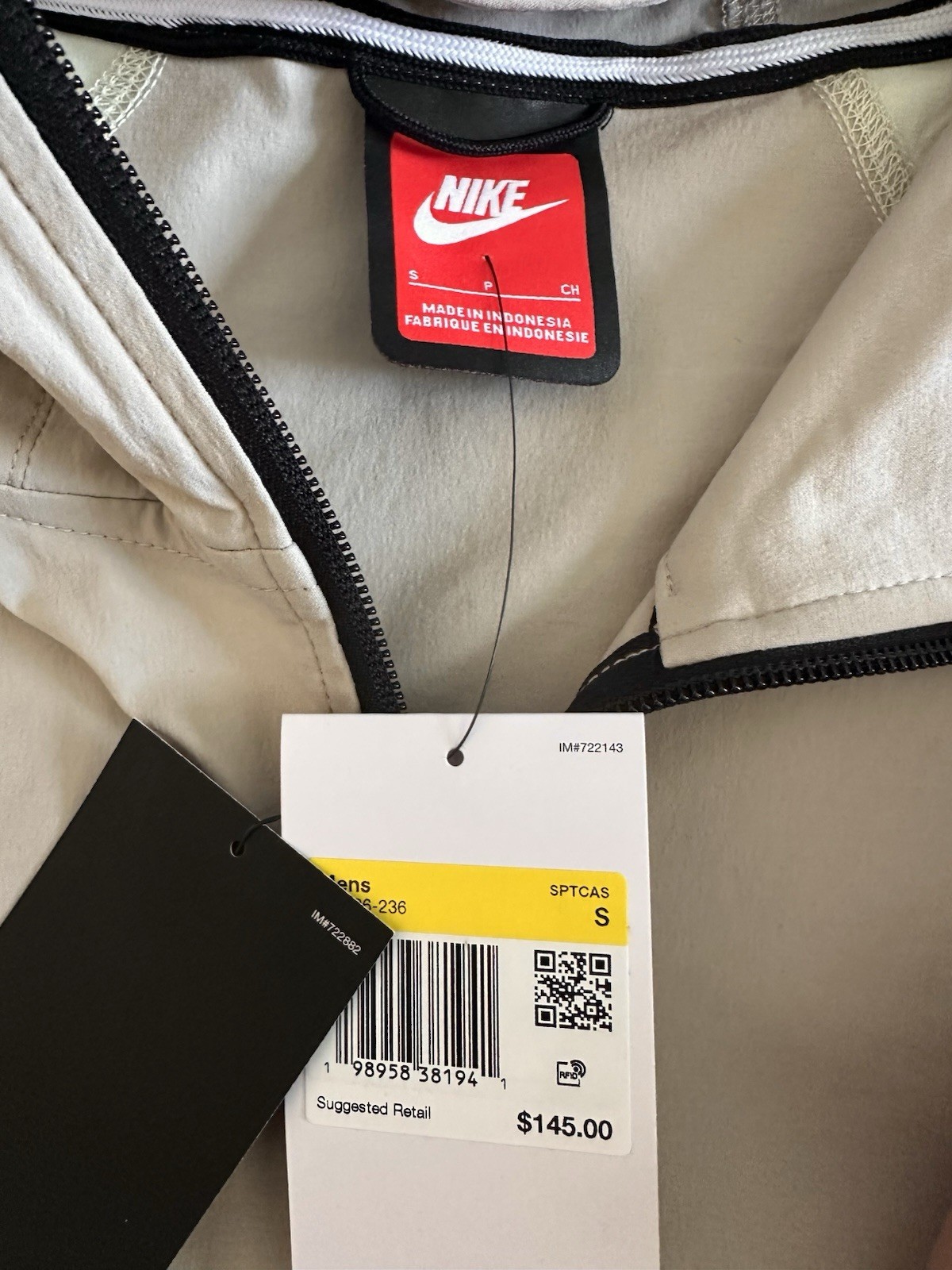 NWT NIKE Dri-Fit Woven Color-Block Windrunner Loose Jacket size S, IU7496-236 gallery