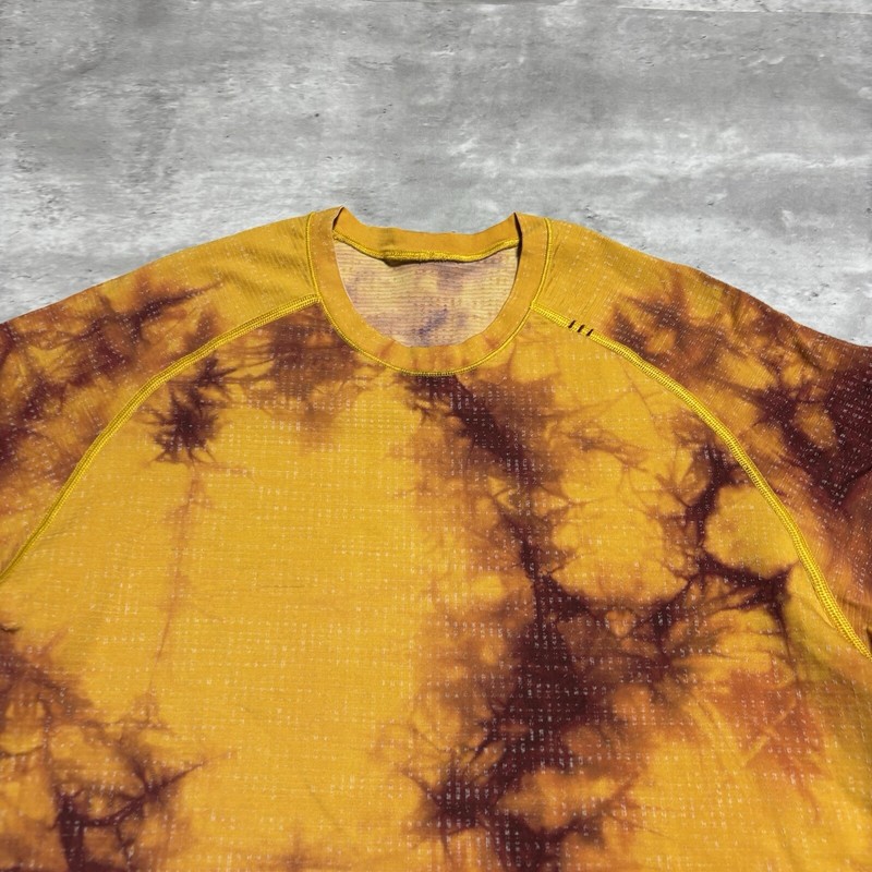 Lululemon Shirt Men's Medium Orange Metal Vent Tech Flames Nylon Blend* gallery