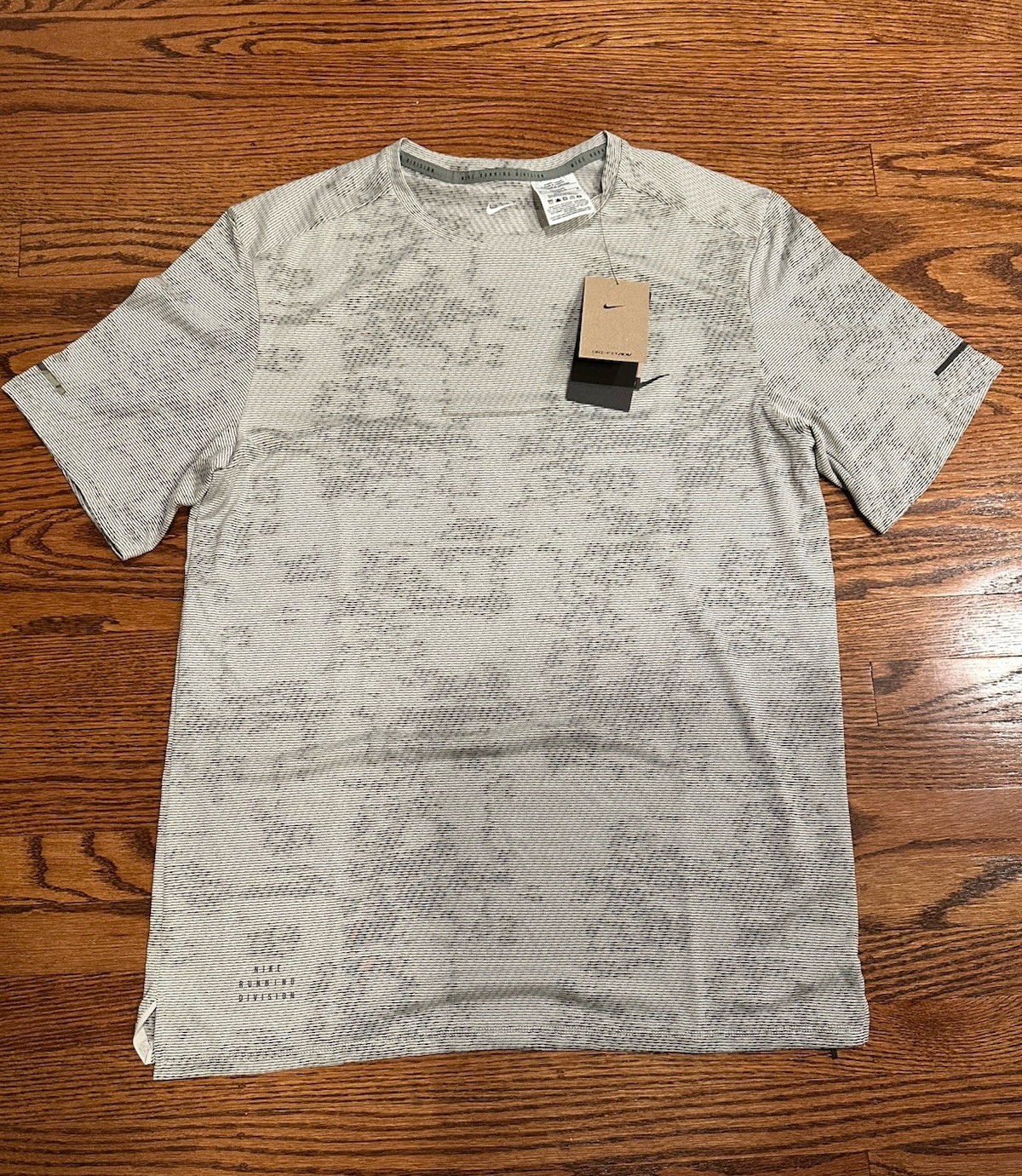 Nike Running Division Men’s M-TALL DRI-FIT Adv Running Top Light Bone FZ0583-072 gallery