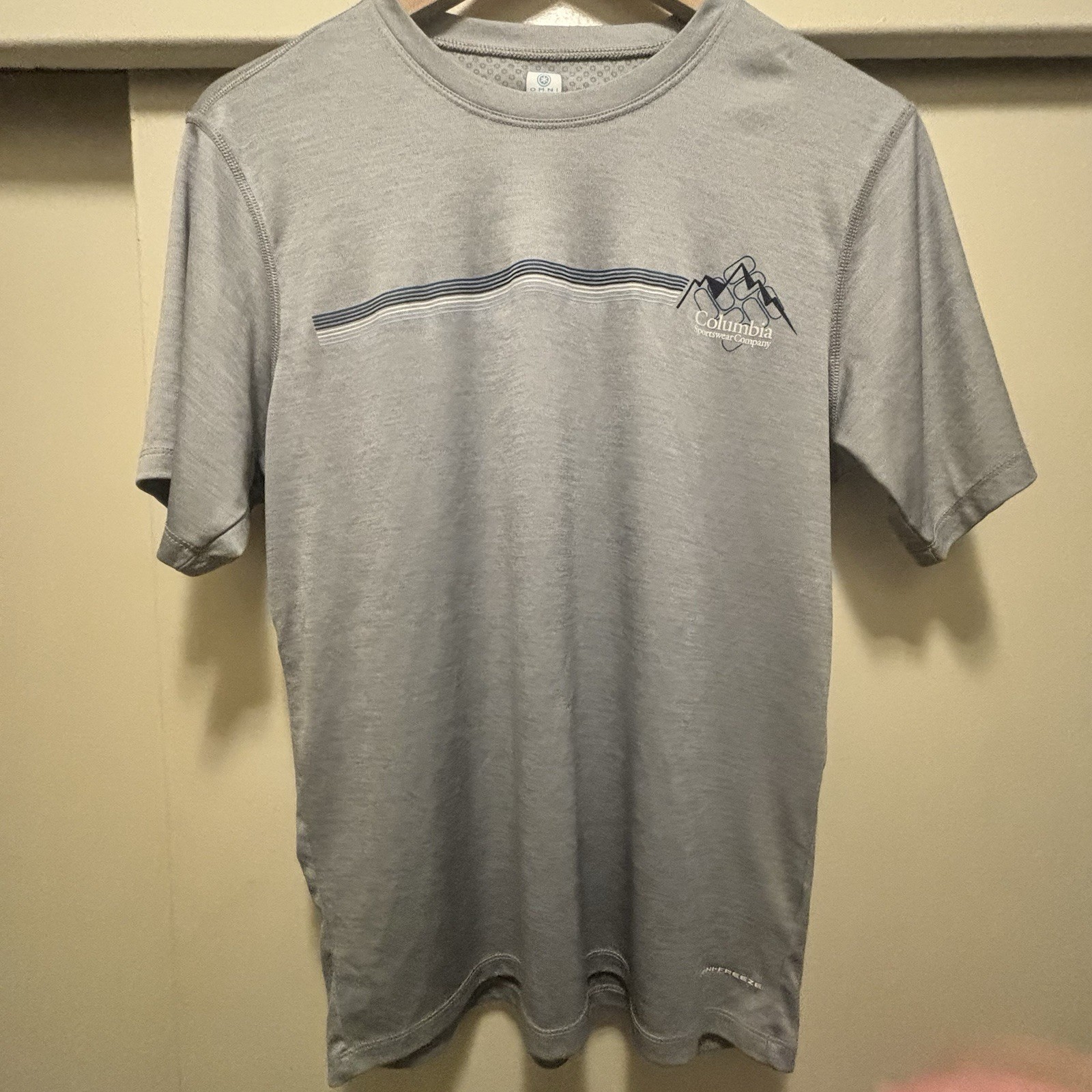 Columbia Omni Freeze Zero Gray Crew Neck T-shirt Mountain Graphic Design Size M gallery