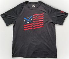 Under Armour Baseball USA American Flag HeatGear Shirt • Men’s L