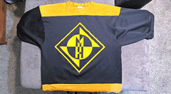ML Sportwear Mesh Graphic Logo V-Neck Short Sleeve Jersey Men’s XL Black/Yellow
