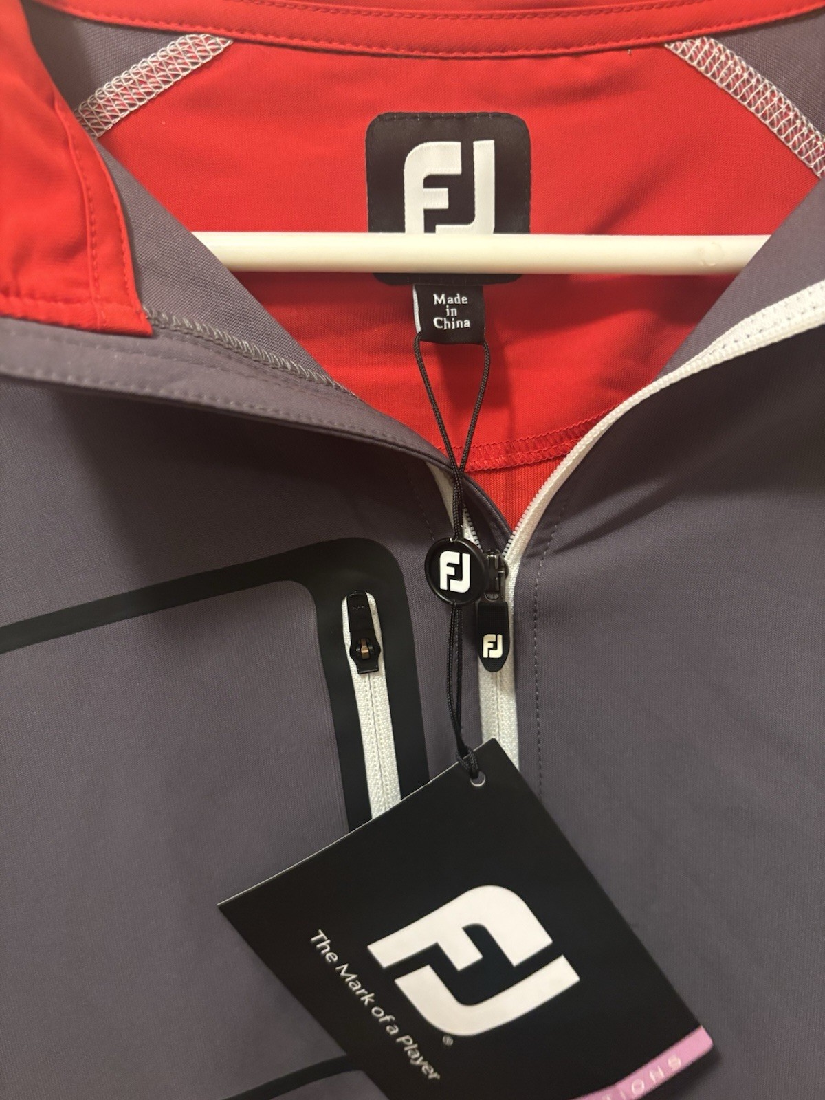 Footjoy Wind Shell Mid Layer 1/2 Zip Mens Large Pullover 1/4 Red Stretch NWT gallery