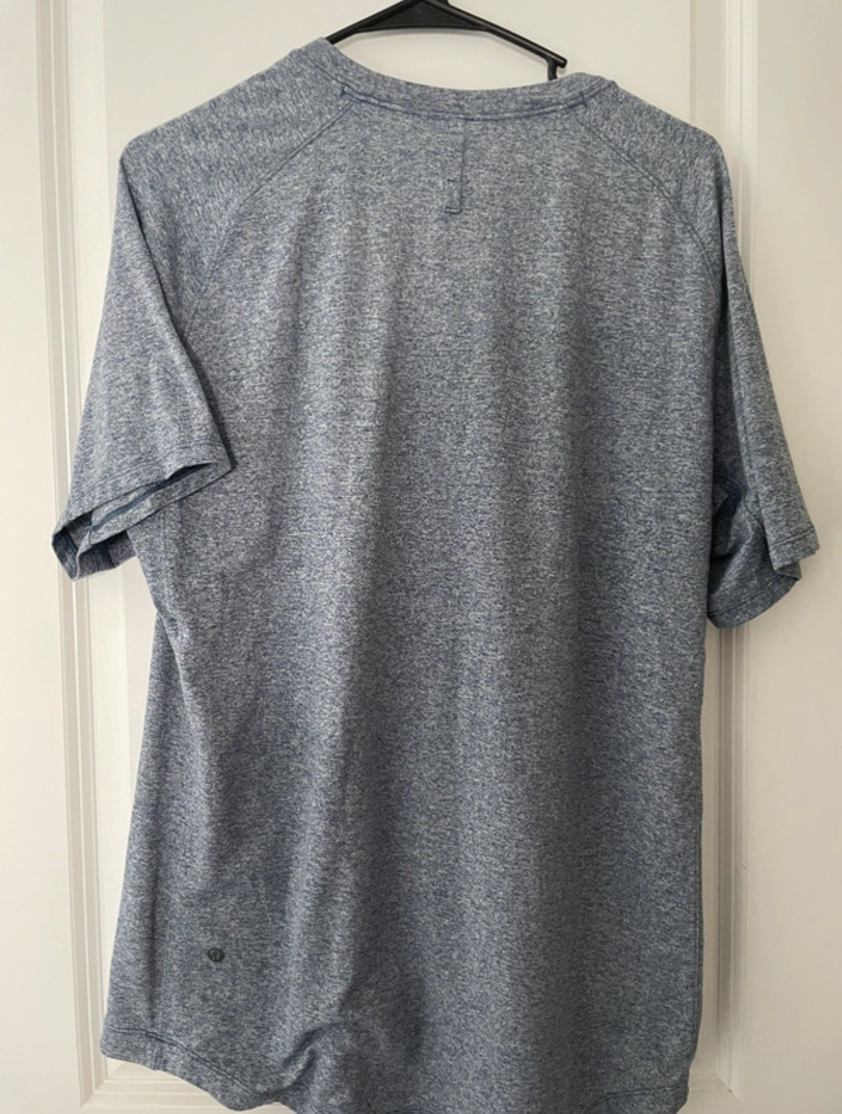 NWOT Men’s Lululemon Drysense Short-Sleeve Shirt gallery