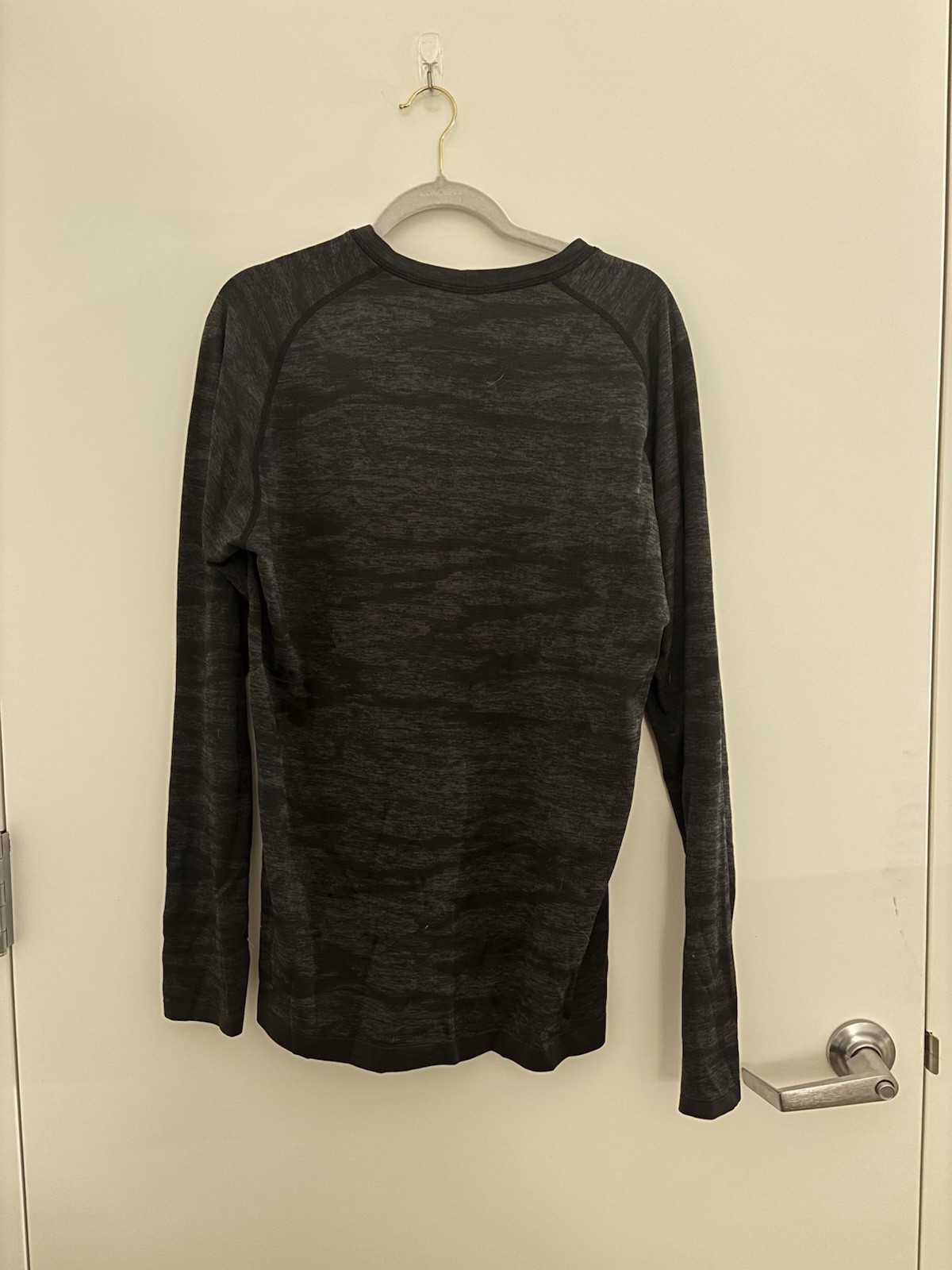 Lululemon Swiftly Tech Shirt Mens Large L Long Sleeve Dk Gray Athletic Stretch gallery