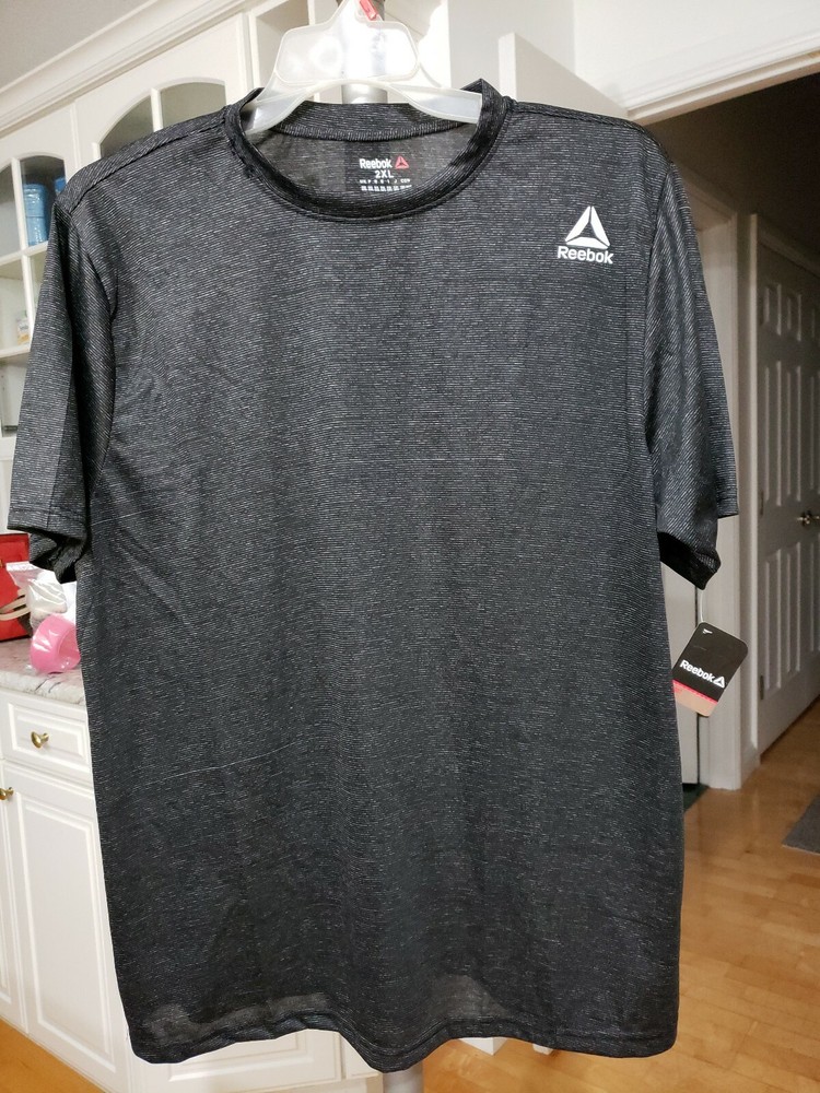 Reebok Play Dry Men's Black Short Sleeve Active Wear T- Shirt - 2XL New with Tag