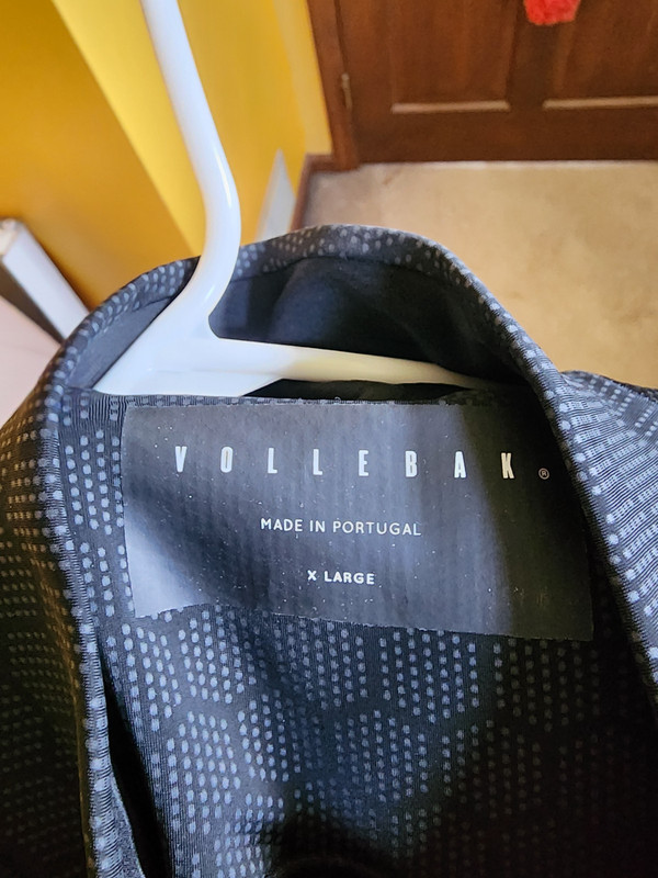 Vollebak Condition Black Ceramic Base Layer Quarter Zip XL gallery