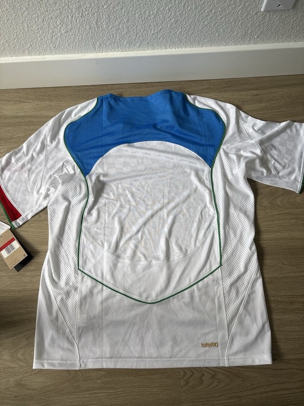 Brand New Nike Total 90 Dri Fit Soccer Jersey White Blue Gold Size L IB4210-100 gallery