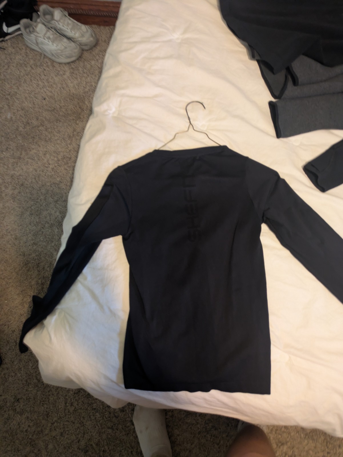 SHEFIT Men's Black Long Sleeve Crew Neck Athletic T-Shirt Stretch Logo 2XL gallery