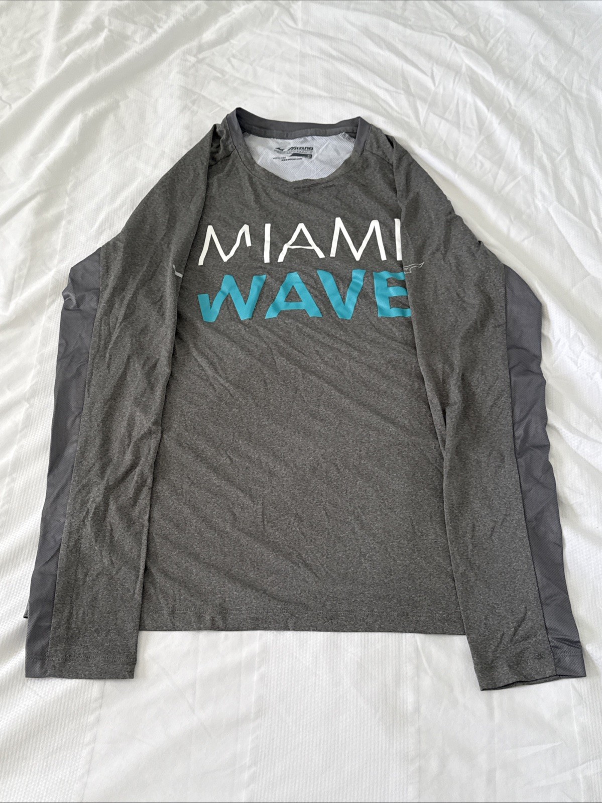 Mizuno Performance Long Sleeve T-Shirt gallery