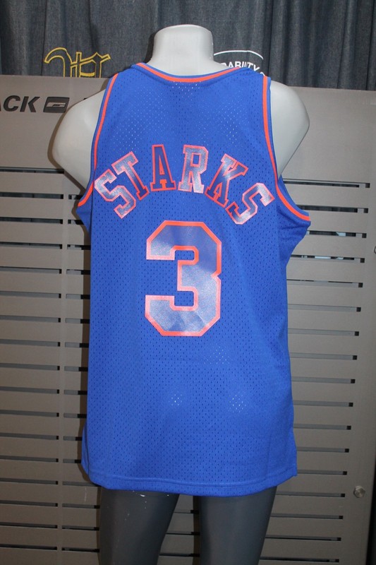 Mitchell and Ness NBA Swingman Jersey 1996 - 97 - NEW YORK KNICKS - JOHN STARKS gallery
