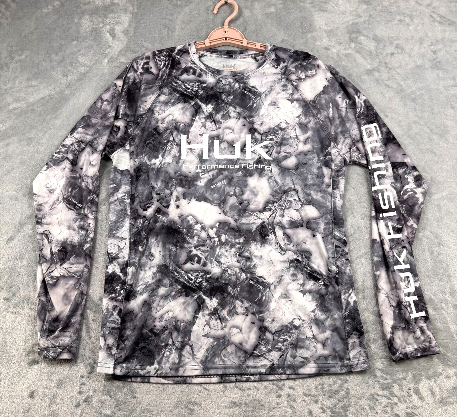 Huk Fishing Shirt Mens Medium Gray Camo Fracture Performance Long Sleeve Tee gallery