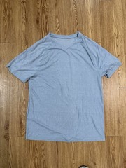 Lululemon Metal Vent Tech Short Sleeve Shirt V Neck Mens Large Gray Size M