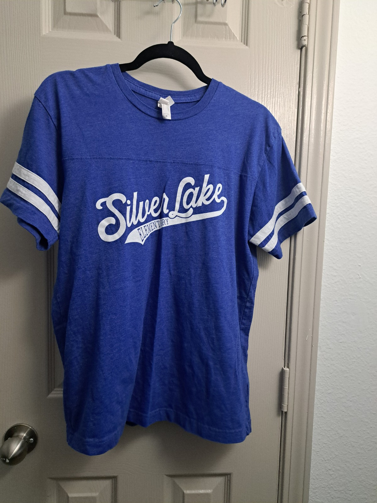 Silver Lake Elementary Men's short sleeve blue jersey Size Medium gallery