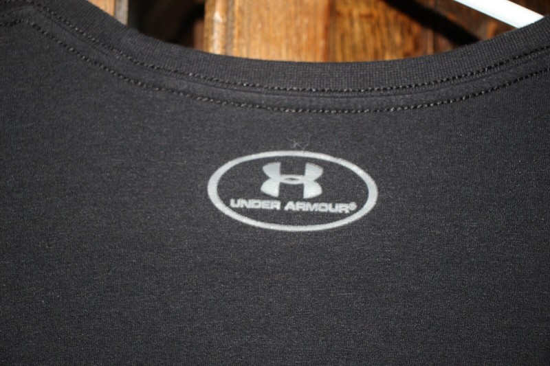 Under Armour heat gear graphic t shirt men's M gray black logo gallery