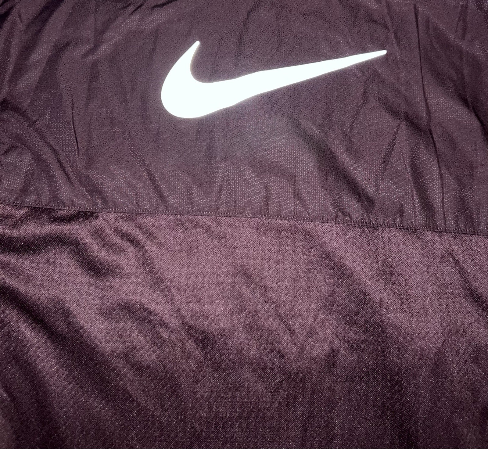 Medium Nike Sphere Element Men's Therma-FIT Water-Repellent 1/2-Zip Running Top gallery