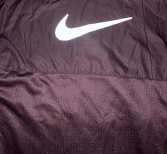 Medium Nike Sphere Element Men’s Therma-FIT Water-Repellent 1/2-Zip Running Top