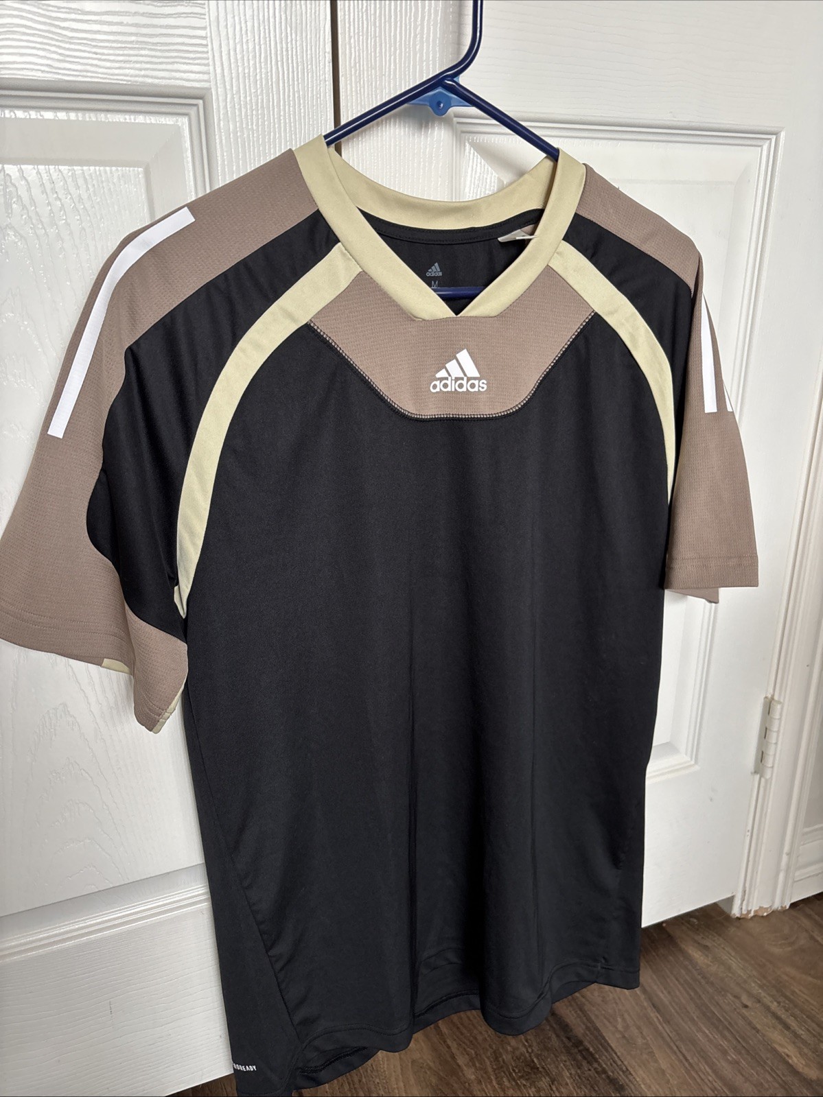 Adidas Black And Brown Dry Fit Mens Tshirt Size M gallery