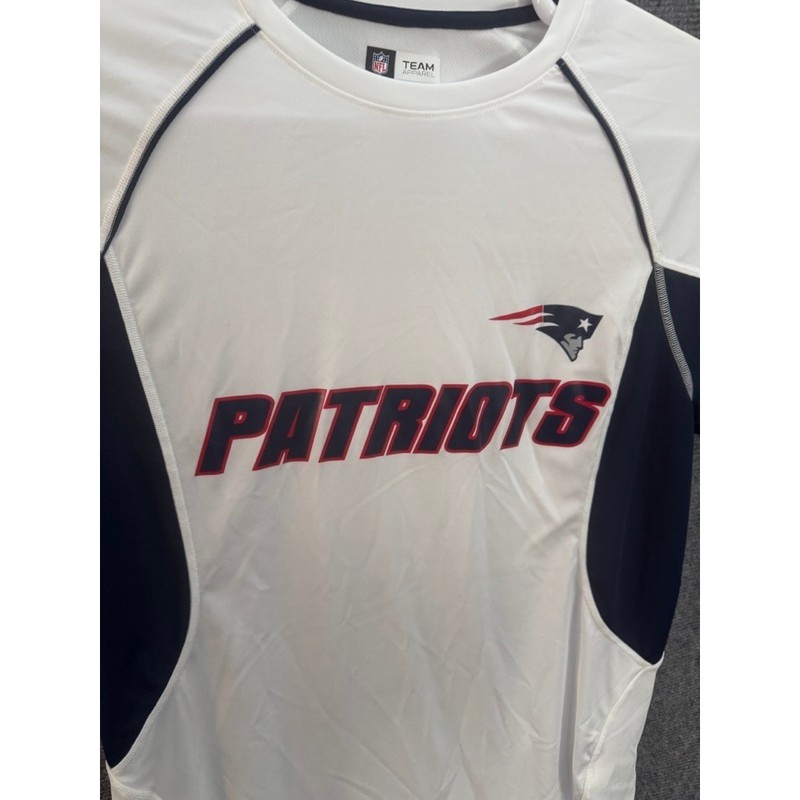 NWT NFL New England Patriots Team Apparel Mens Cool Tech T-Shirt White Blue M gallery