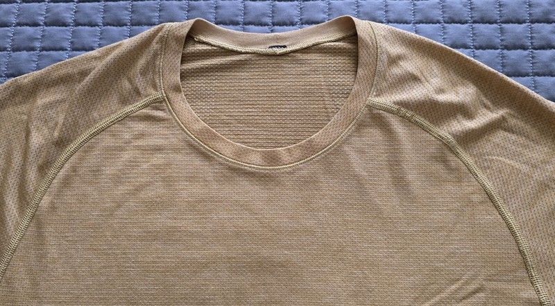 Lululemon Shirt Mens Medium Metal Vent Tech Gold Athletic Running Gym Training gallery