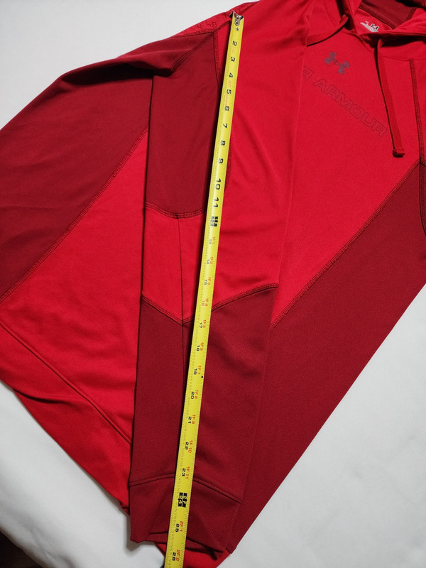 Under Armour Heat Gear Men's Large Red Pull Over Hooded Long Sleeve Sweat Shirt gallery