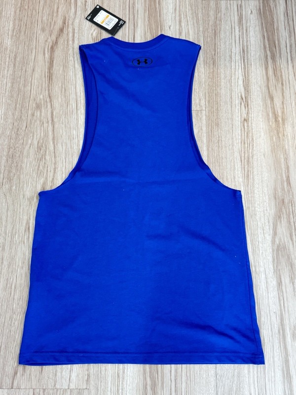 NWT Men’s Size S Under Armour Left Chest Cut Off Tank Top Shirt 1329286-611 $25 gallery