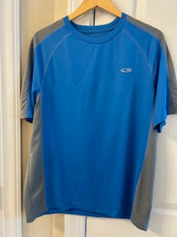 Men's T-Shirt Tee Under Armour Blue & Gray Short Sleeves Size Large Active Wear