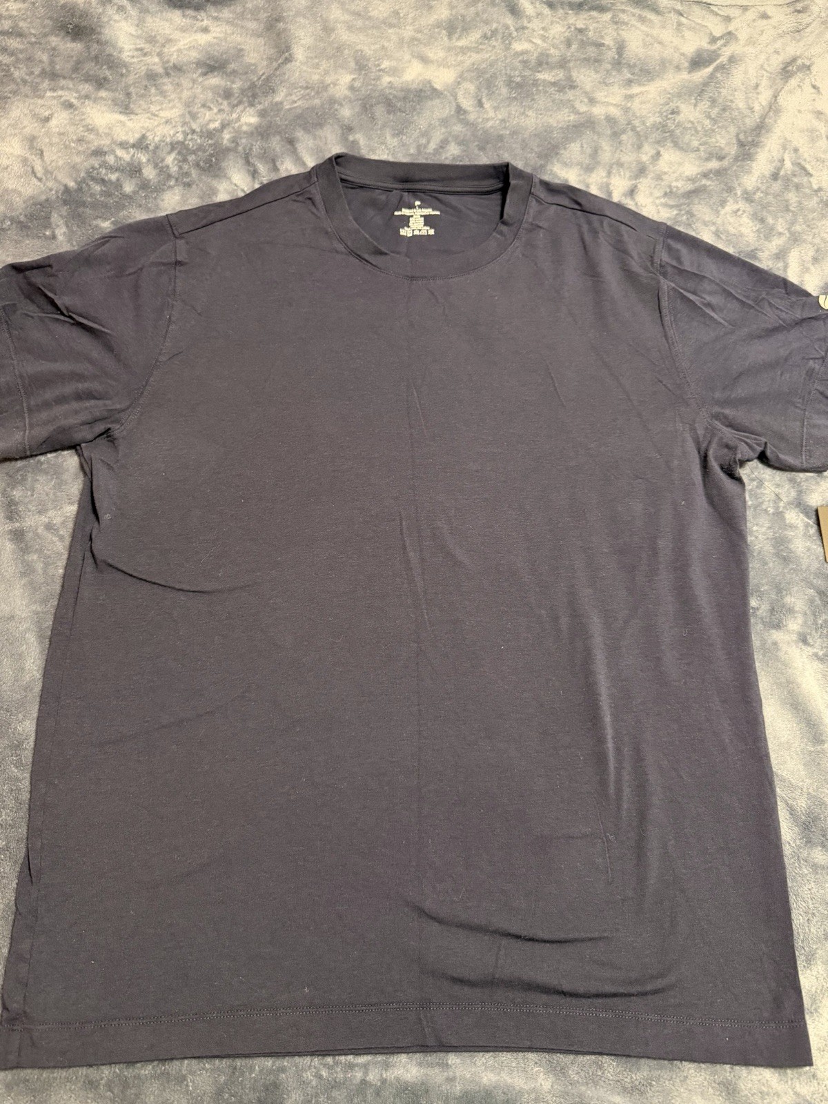 Fabletics The 24-7 Deep Navy L Tee gallery