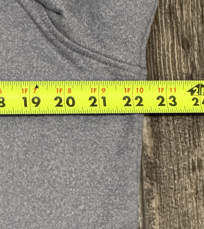 Travis Mathew Men's Medium Hideaway 1/4 Zip Golf Top Heather Tradewinds NEW gallery