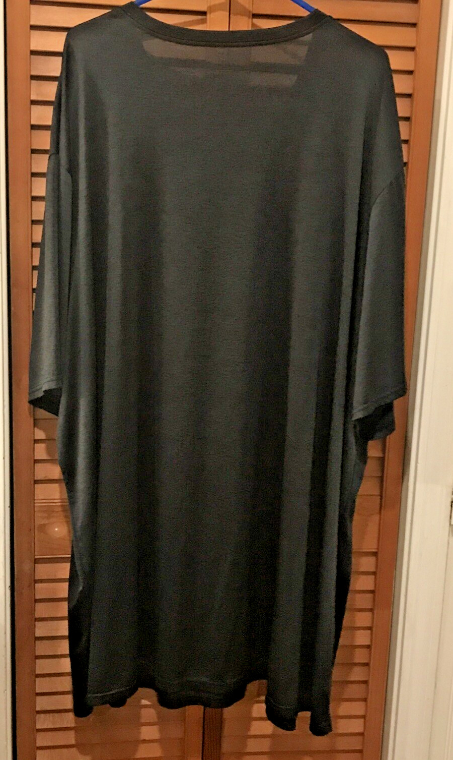 Men's Realessentials size 5XT gray athletic top. Excellent Condition! gallery