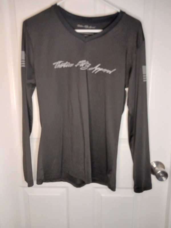 Thirteen fifty apparel USA Flag long sleeve Active Wear shirt Size Large gallery