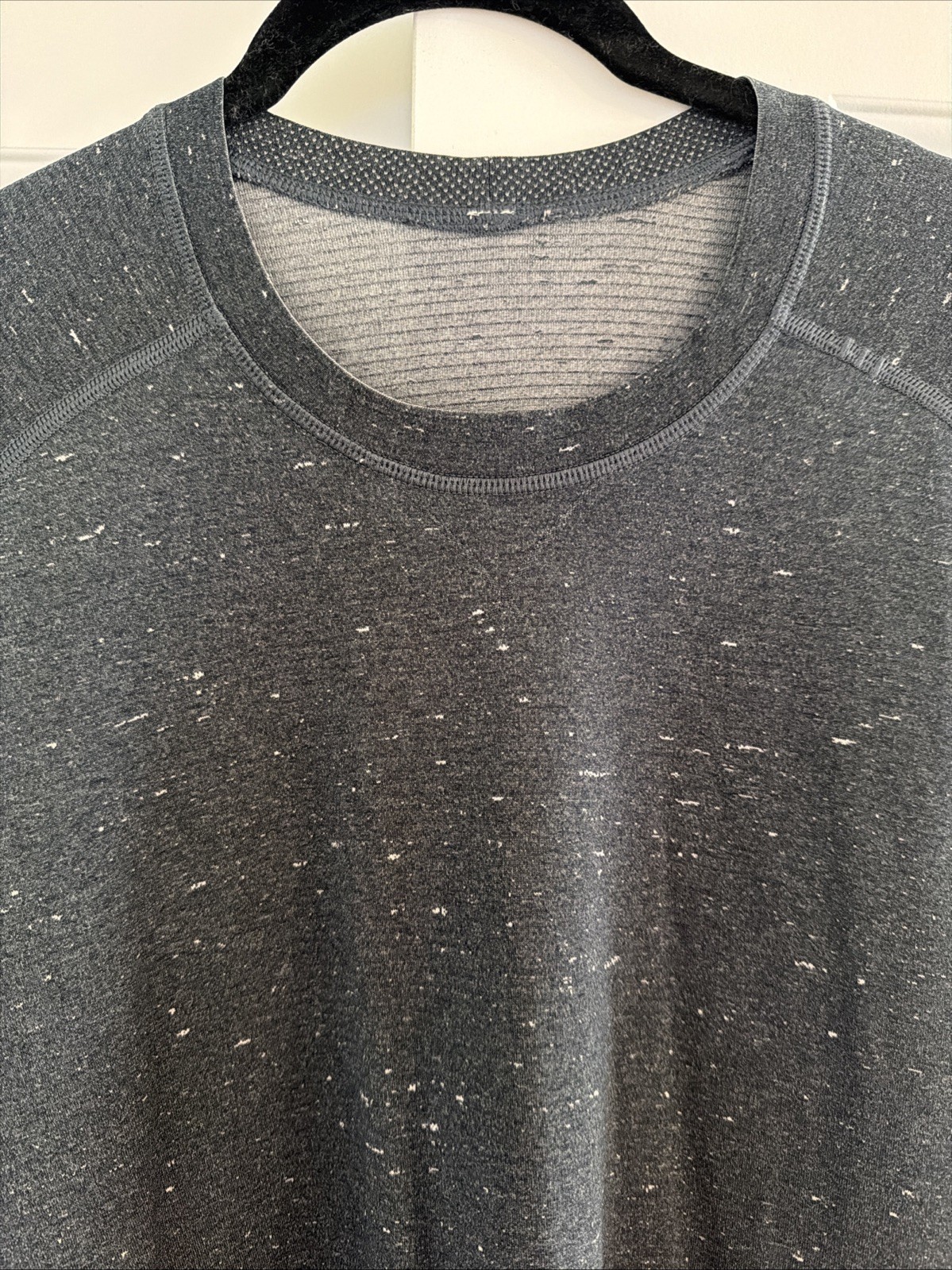 Lululemon Metal Vent Athletic Tee Running Flecked Charcoal Grey L gallery