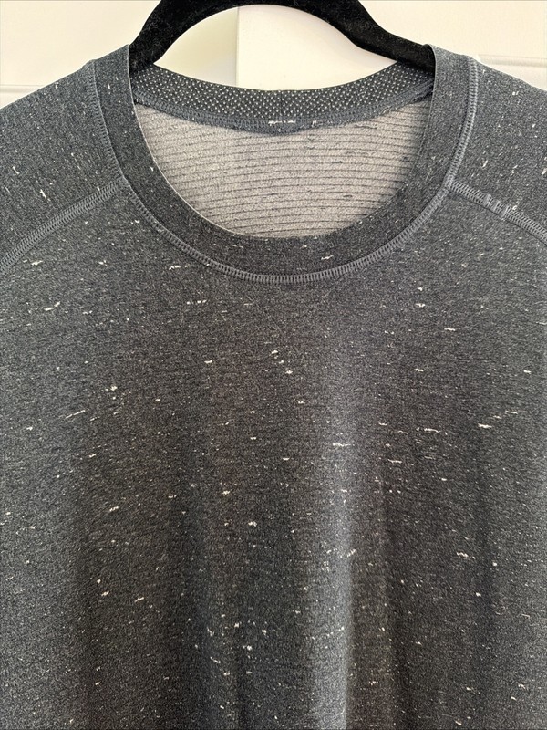 Lululemon Metal Vent Athletic Tee Running Flecked Charcoal Grey L gallery