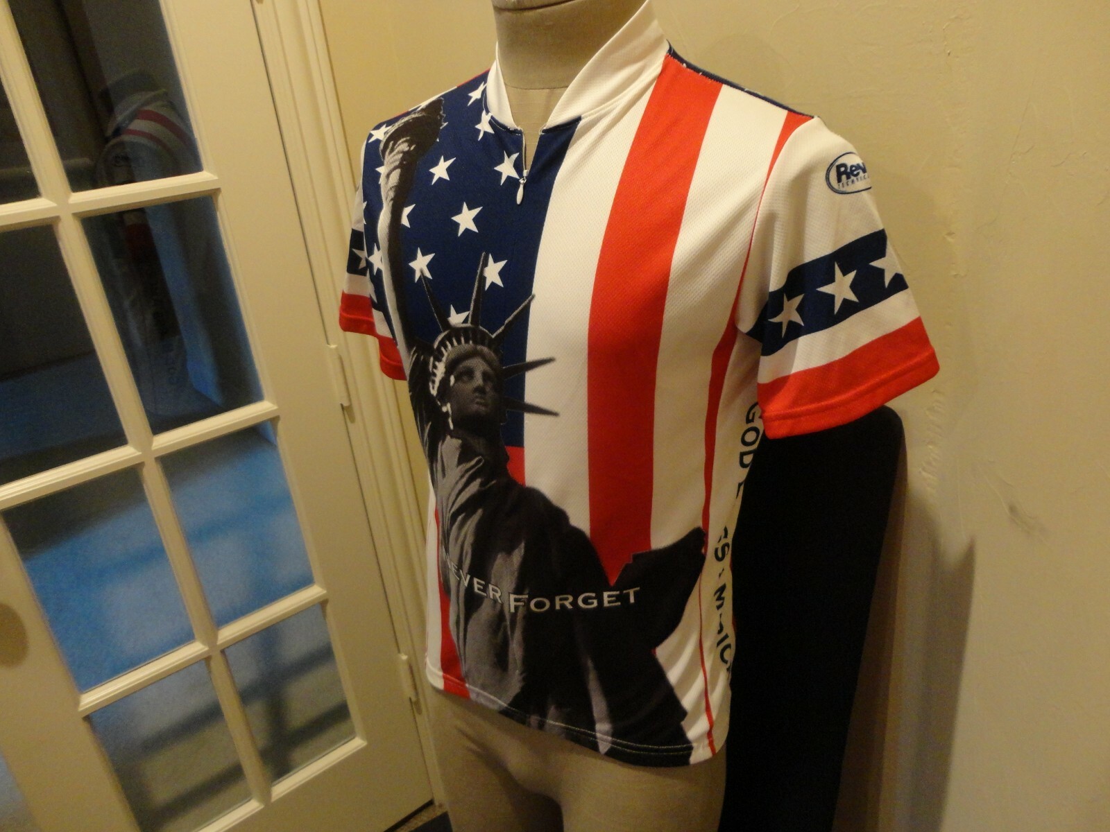 Statue Liberty Revi Wear BIKE Riding Cycling 3/4 Zip Polyester Shirt USA Size M gallery