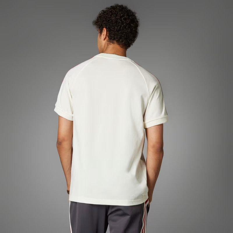 adidas Originals Men Adicolor OG Manchester United Classics 3-Stripes Tee IY0045 gallery
