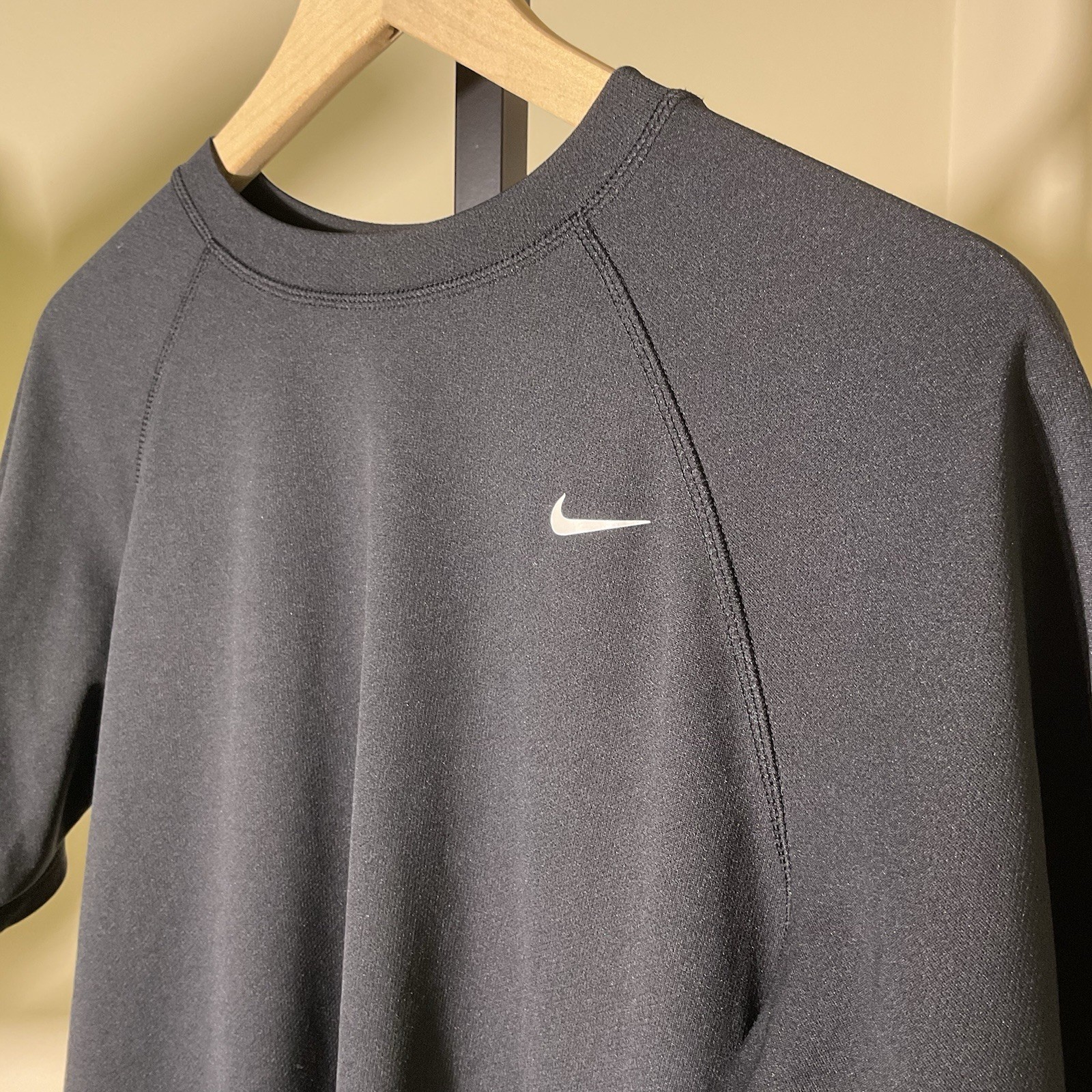 Nike Swim Dri-FIT Short Sleeve Rash Guard Shirt Men Medium Black UPF 40+ gallery