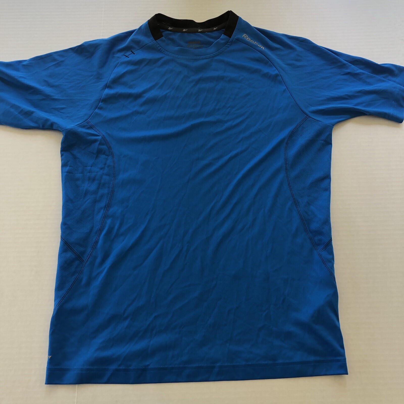 Reebok Blue Short Sleeve Athletic Top Men’s Sz S A3420 gallery