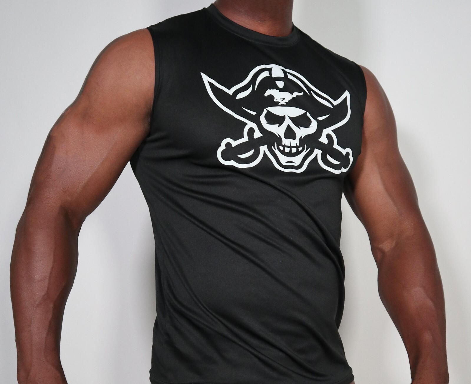 MEN'S SLEEVELESS PIRATE SHIRT SIZE M gallery