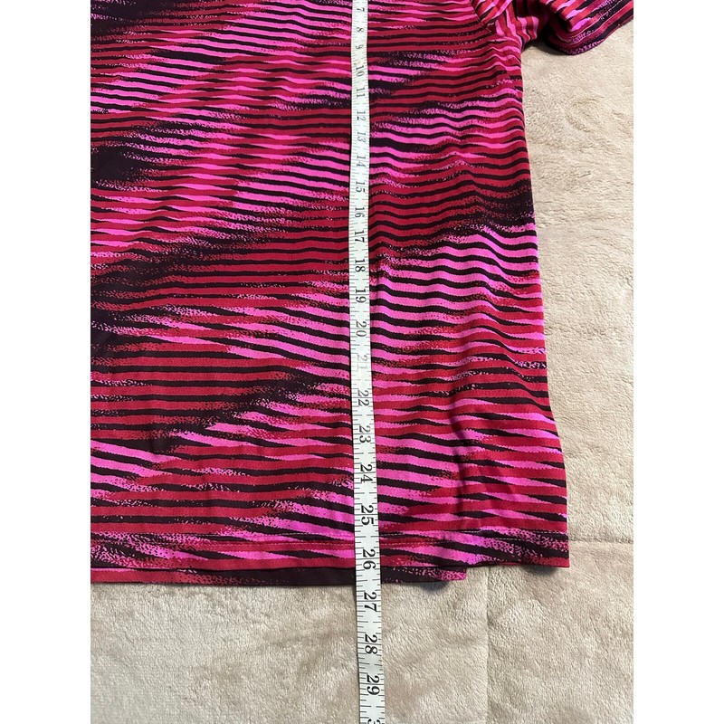 Nike Dri Fit Tee Size Medium Pink Purple Athletic Running Activewear T-Shirt gallery