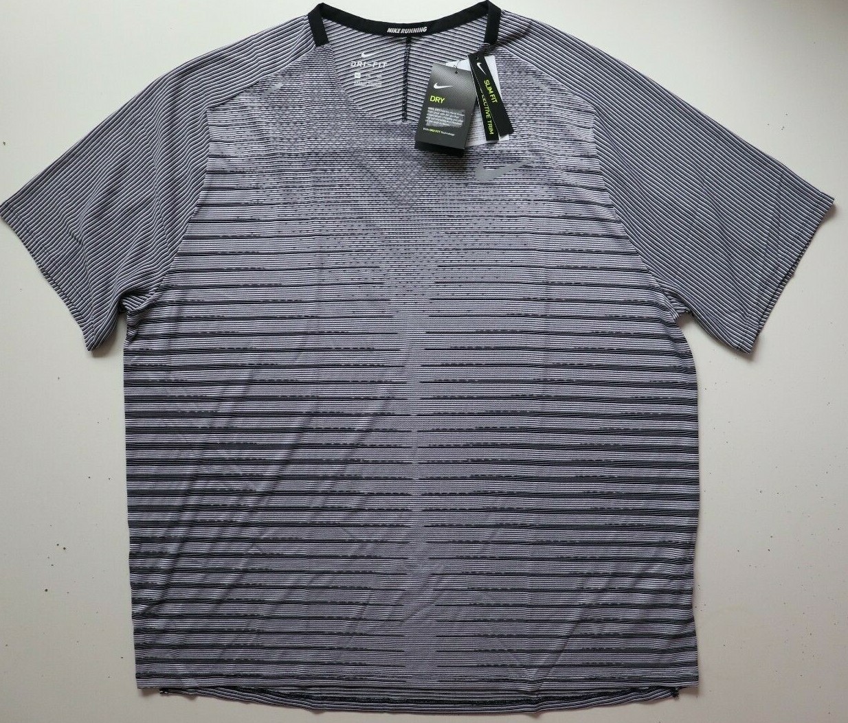 NIKE TECHKNIT FUTURE FAST DRI FIT RUNNING SHORT SLEEVE TOP CU6056-010 - MEN 2XL gallery
