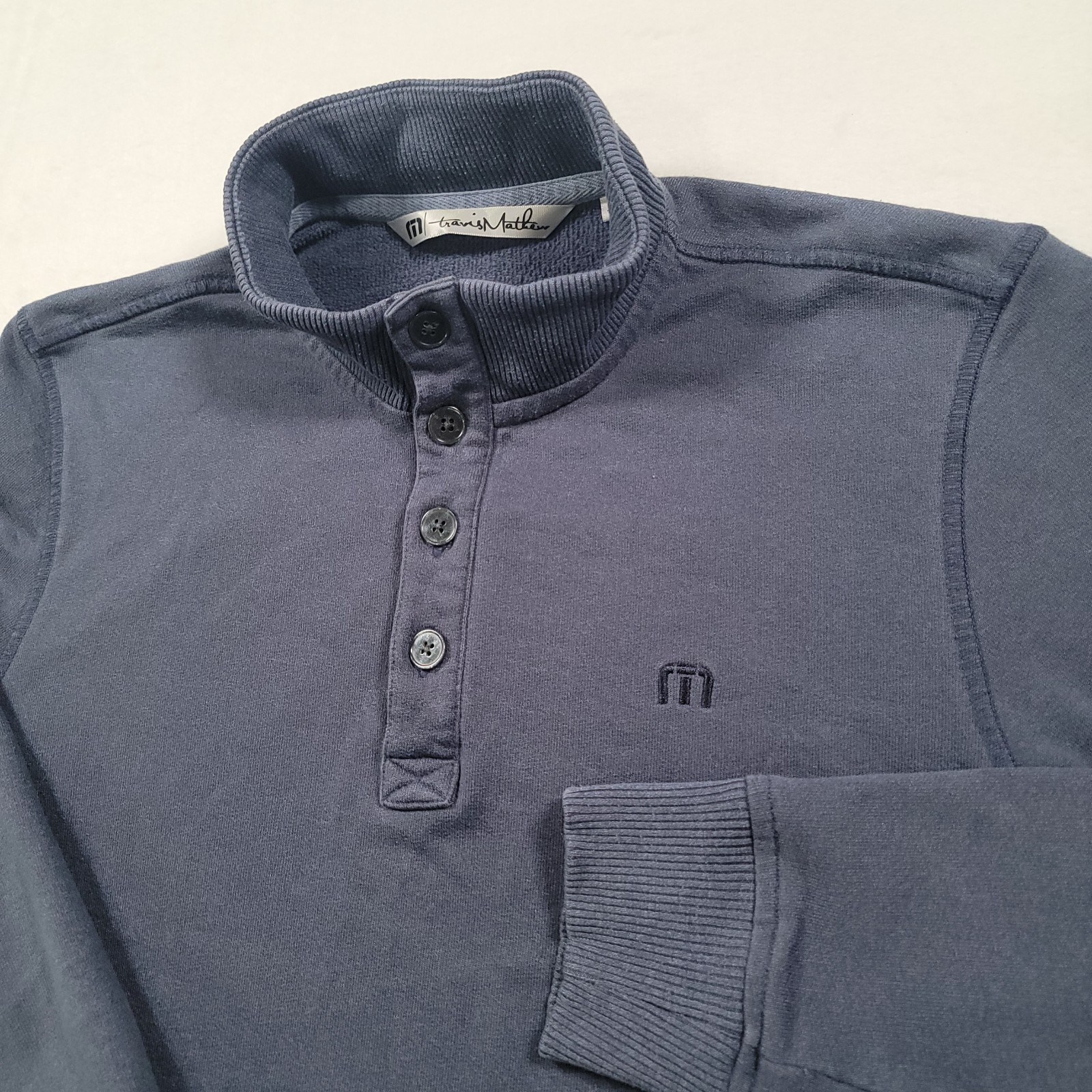 TravisMathew Men All Day Cruise Golf Pullover Medium Blue Mock Neck Button gallery