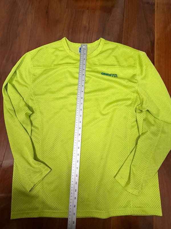 Undefeated Neon Green Shootout Practice Jersey Mesh Long Sleeve SZ M gallery